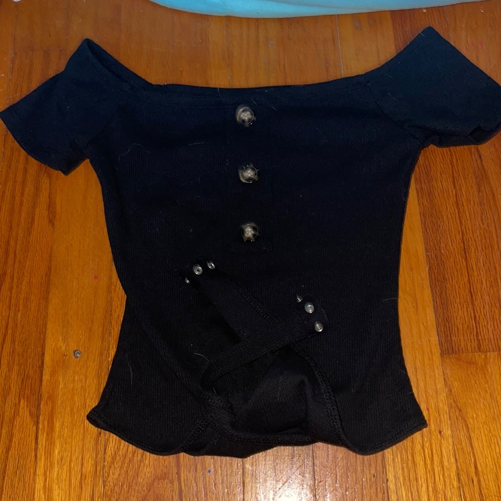 Rue 21 over the shoulders tank with buttons size small